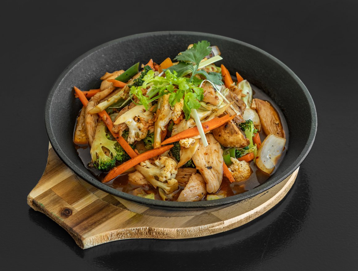 Black pepper chicken at Nôi Ferrymead